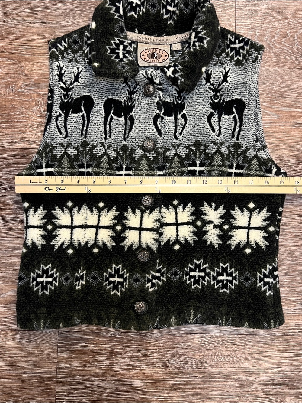 County Clothing Co Vintage Fair Isle Reindeer Knit Vest | Size: Small - Picture 3 of 7